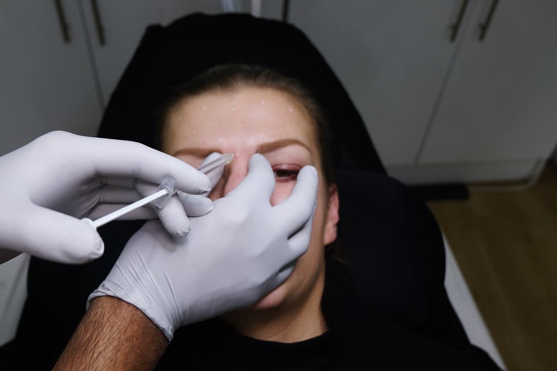 Manual Dexterity Does Not Predict Early Practice Outcomes in Aesthetic Medicine - Research article on aesthetic medicine
